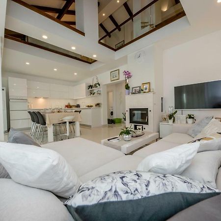 Villa Bella Banjol Εξωτερικό φωτογραφία