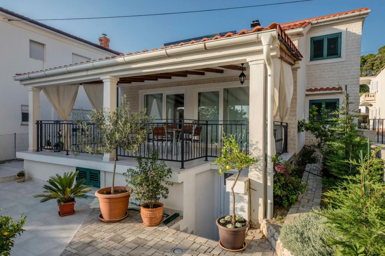 Villa Bella Banjol Εξωτερικό φωτογραφία